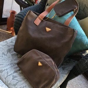 Jump by Boyt travel bag set